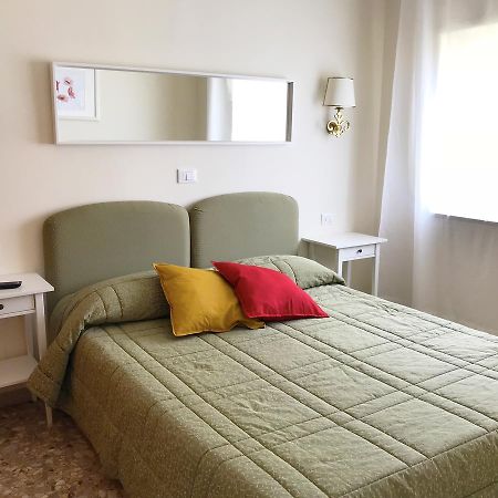 Villa Del Sole Terracina Eksteriør bilde