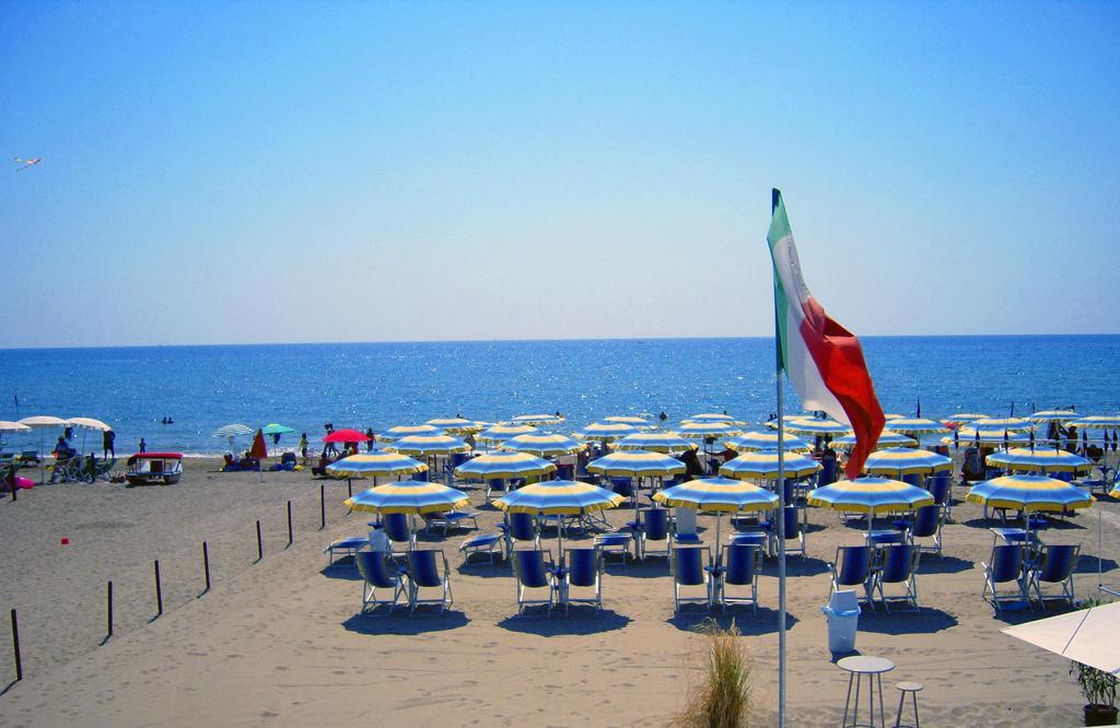 Villa Del Sole Terracina Eksteriør bilde