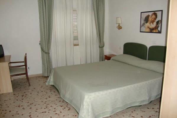 Villa Del Sole Terracina Eksteriør bilde
